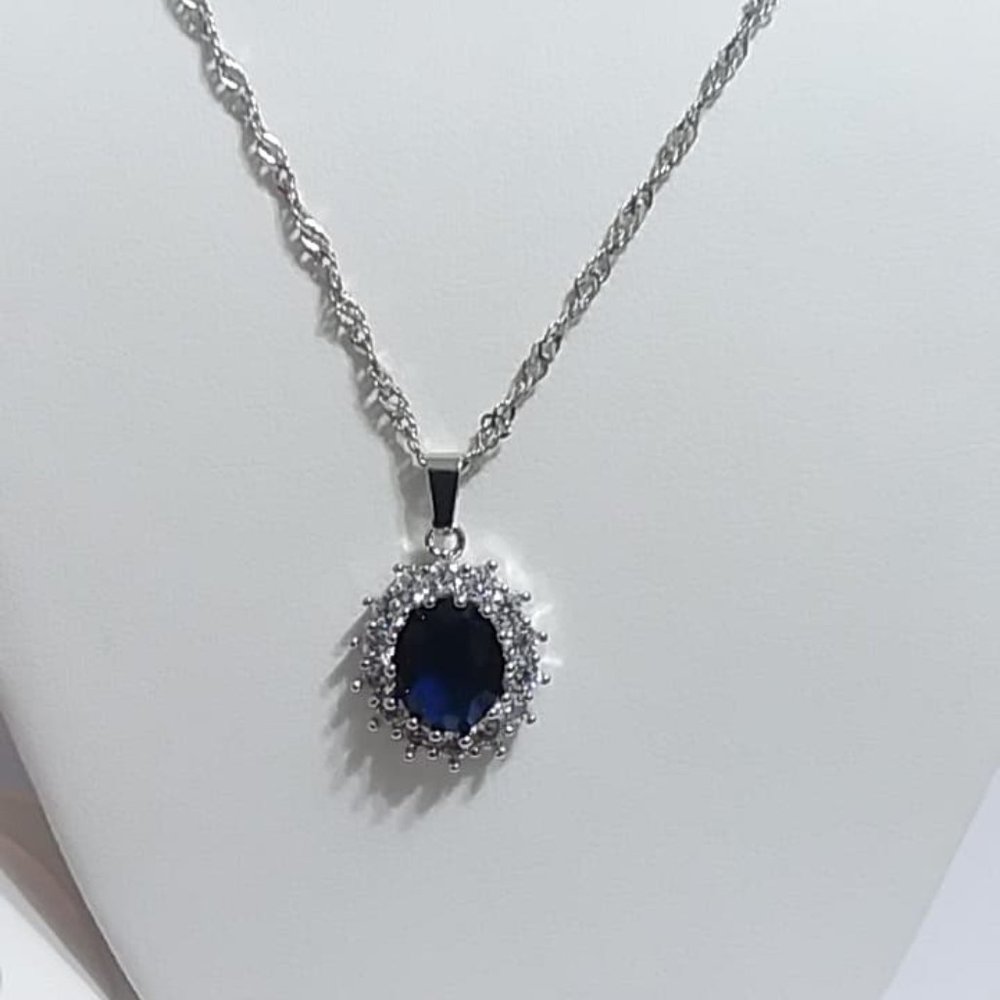 Jewelry Set/Ring/Necklace - Picture 3 of 7